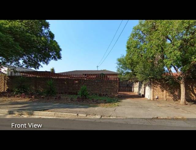 3 BEDROOM HOUSE FOR SALE IN HOMESTEAD